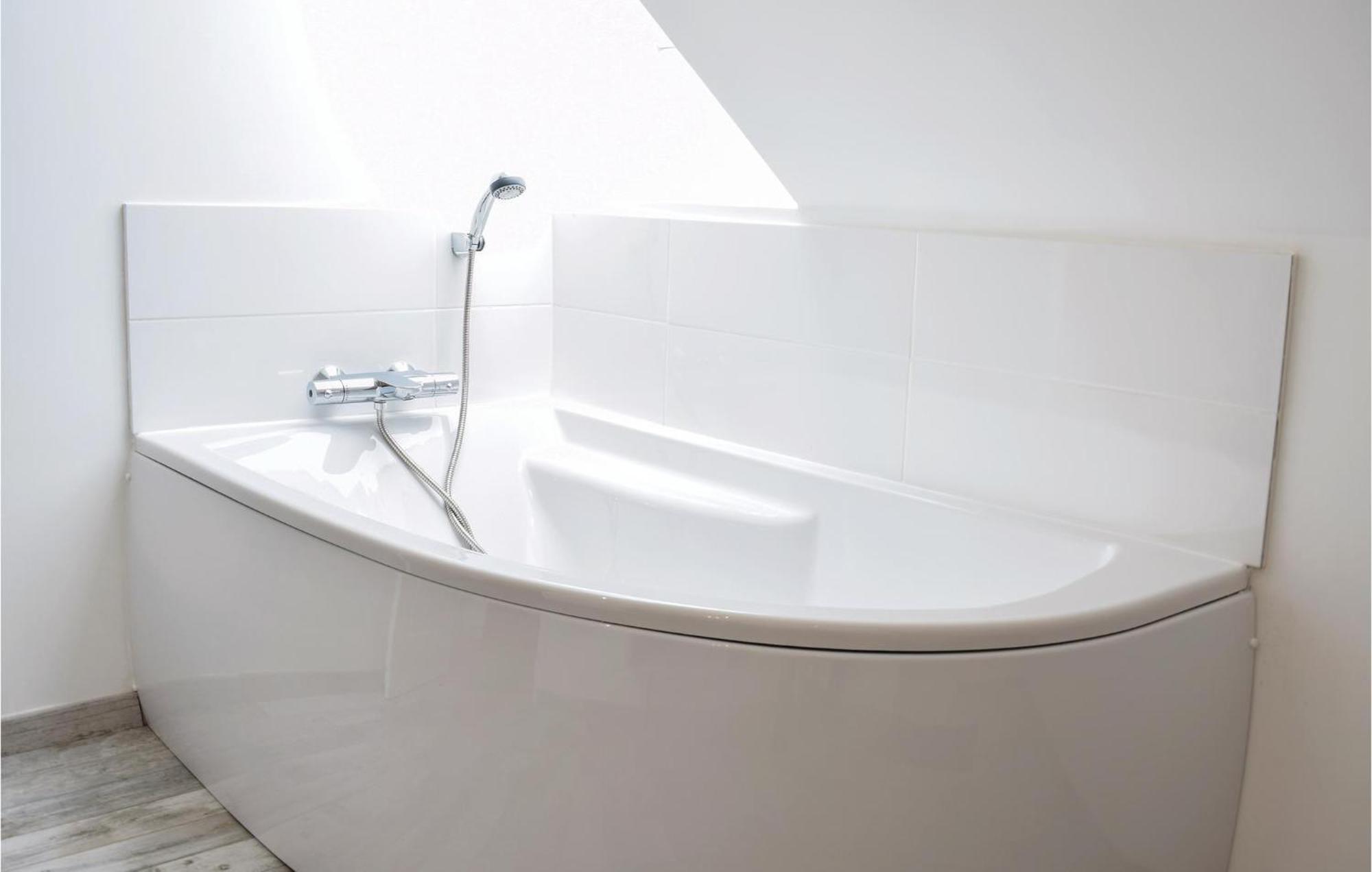 Amazing Home In Saint-Germain-Sur-Ay With Wifi المظهر الخارجي الصورة