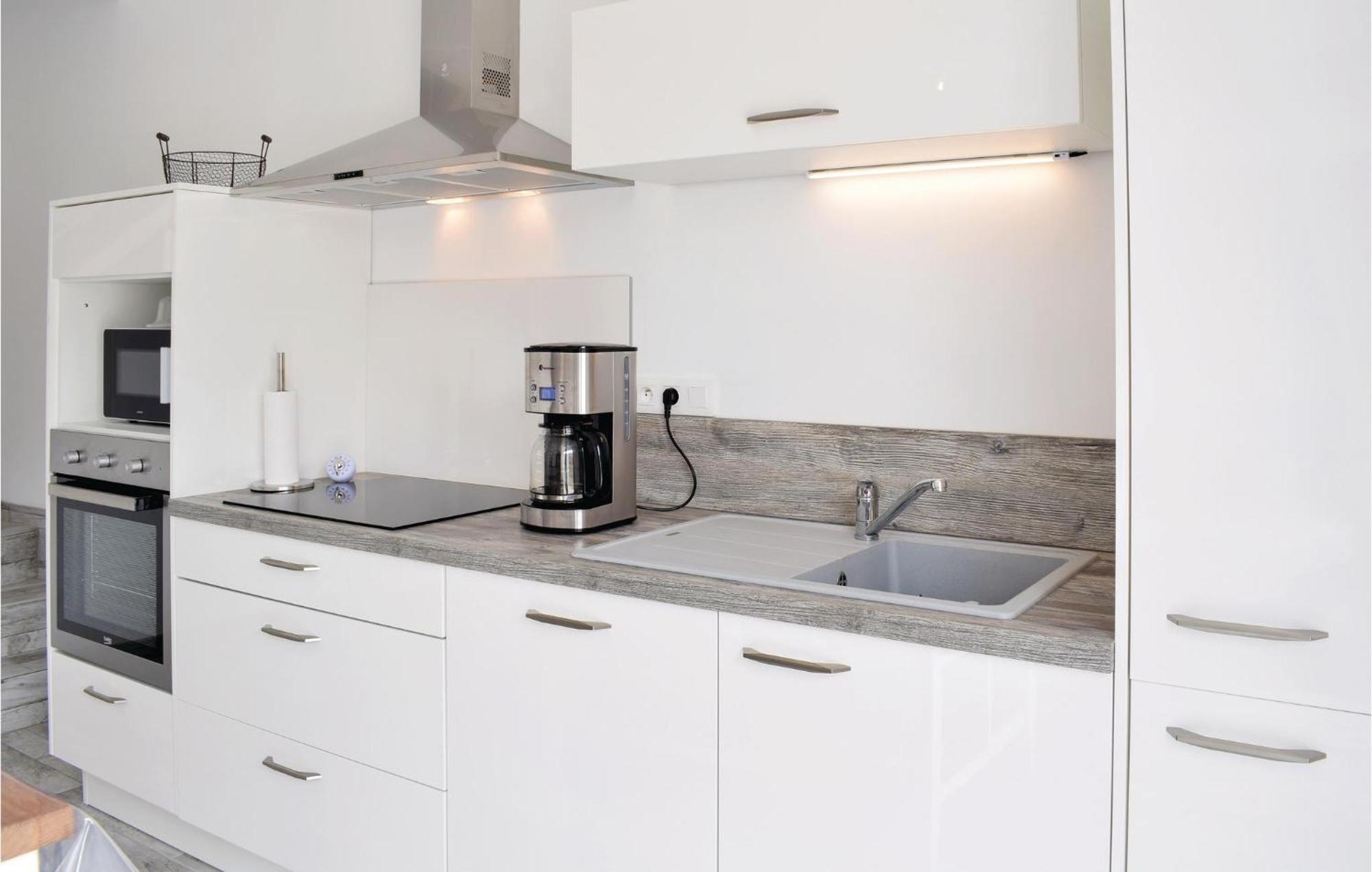 Amazing Home In Saint-Germain-Sur-Ay With Wifi المظهر الخارجي الصورة
